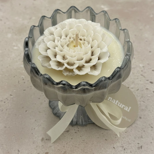 Silent Bloom – Luxury Gift Candle